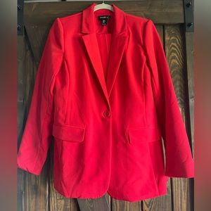 Bailey 44 red pant suit size medium